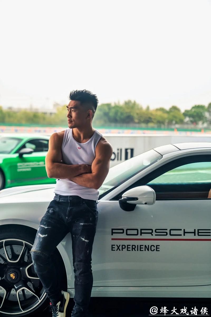 宋亚东无惧强敌，全力冲击格斗职业生涯新高度